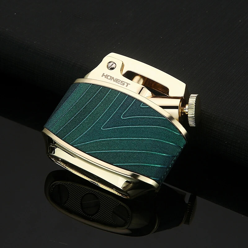 Picture of Wooden Shell Stylish Compact Kerosene Lighter in Sandalwood Retro Design with Easy Ignition