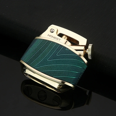 Picture of Wooden Shell Stylish Compact Kerosene Lighter in Sandalwood Retro Design with Easy Ignition