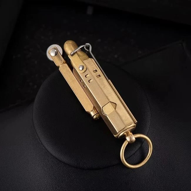 Picture of Brass Lighter Antique Creative Lighters Reusable Vintage Trench Windproof Lighter for Collection