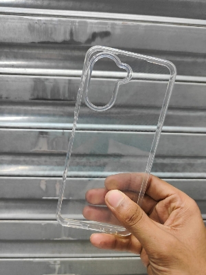 Picture of transparent back cover for realme c33