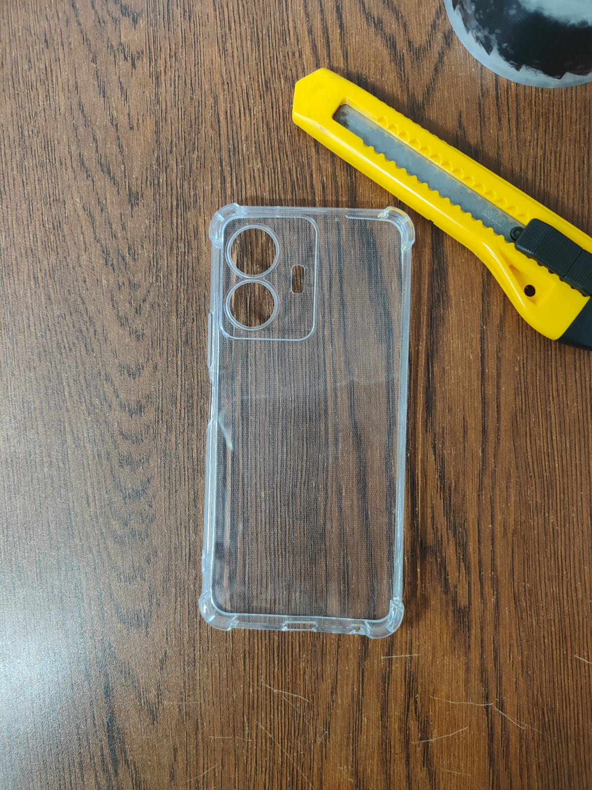 Picture of transparent back cover for vivo Y77 5G