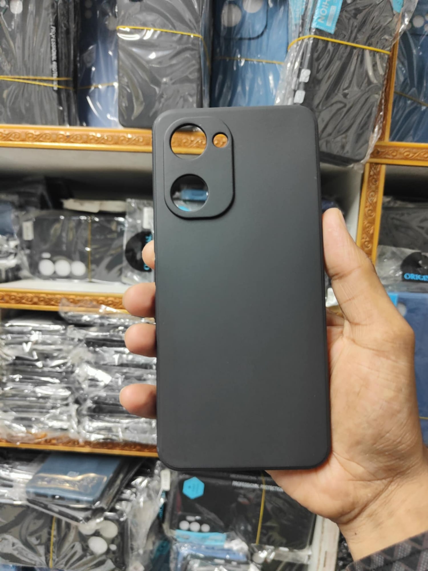 Picture of vivo Y03 / vivo Y18 / vivo Y03t / vivo Y18i / vivo Y18t / vivo Y18e Heavy Strong Liquid Silicone Soft Gel Rubber Shockproof Cover Case Back Cover