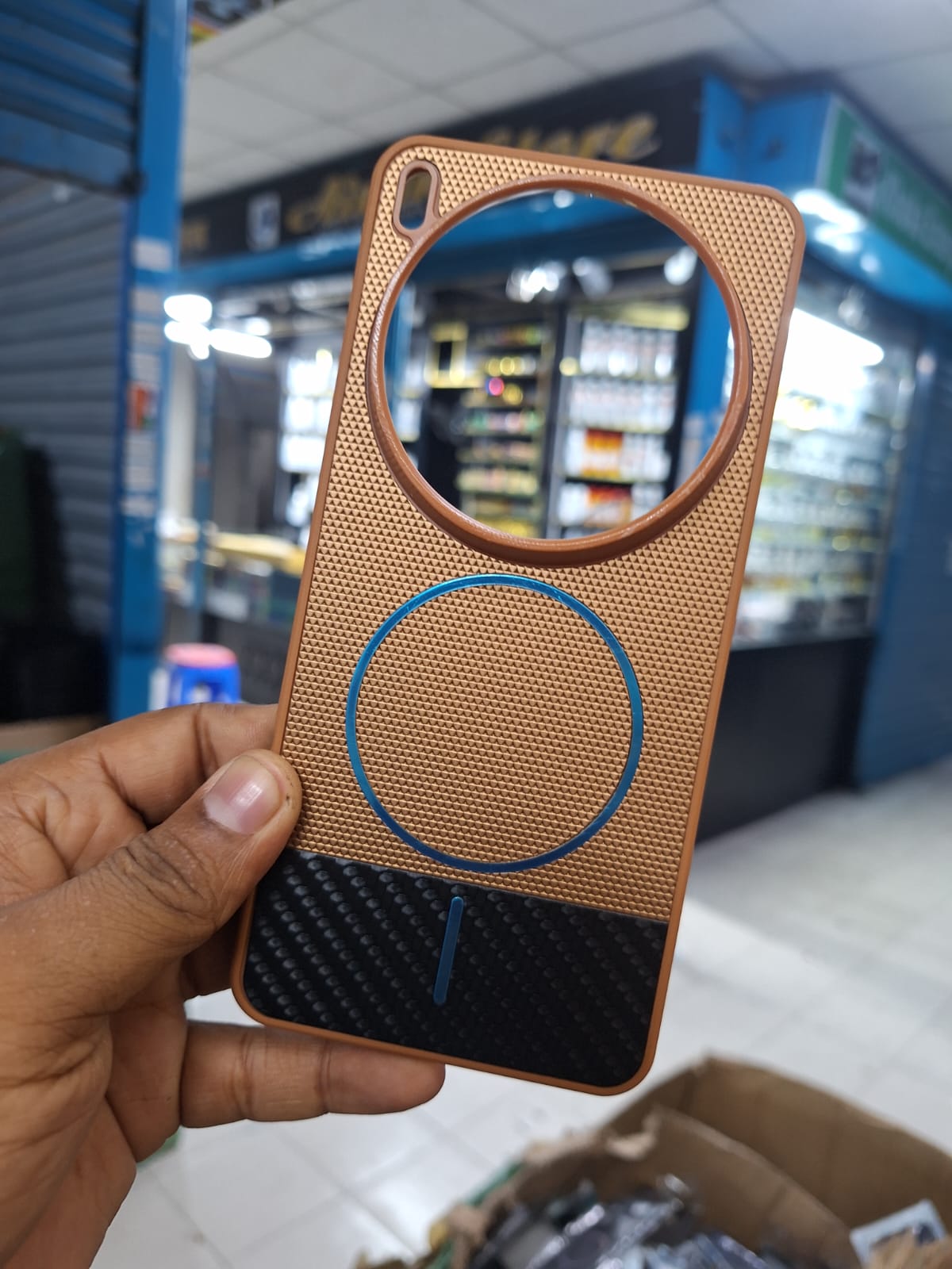 Picture of New Phone case Vivo X200 ultra Back cover Fashionable Hard Shockproof Back Mirror Film Protective Leather for Vivo X200 ultra case