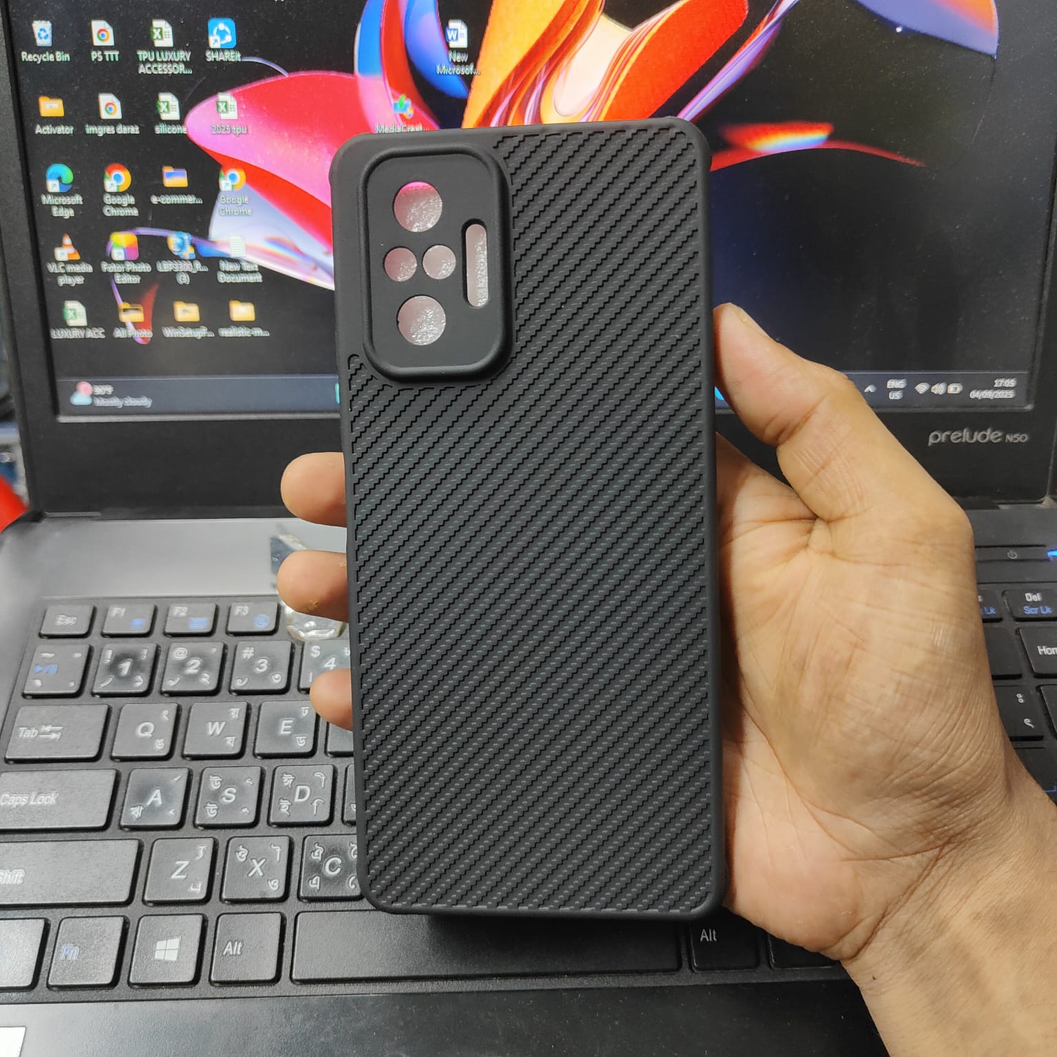 Picture of Xiaomi Redmi Note 10 Pro / Xiaomi Redmi Note 10 Pro Max Unique Silicone Fiber Premium Back Cover