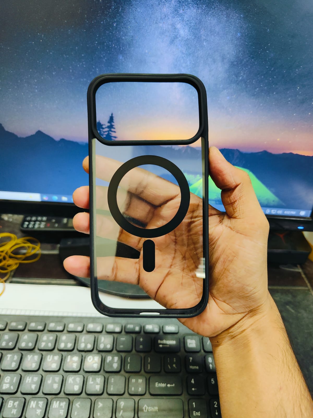 Picture of for iPhone 17 Pro Max/17 pro /17/17 Air Transparent Q Series Magsafe Protective Back Cover Clear Case