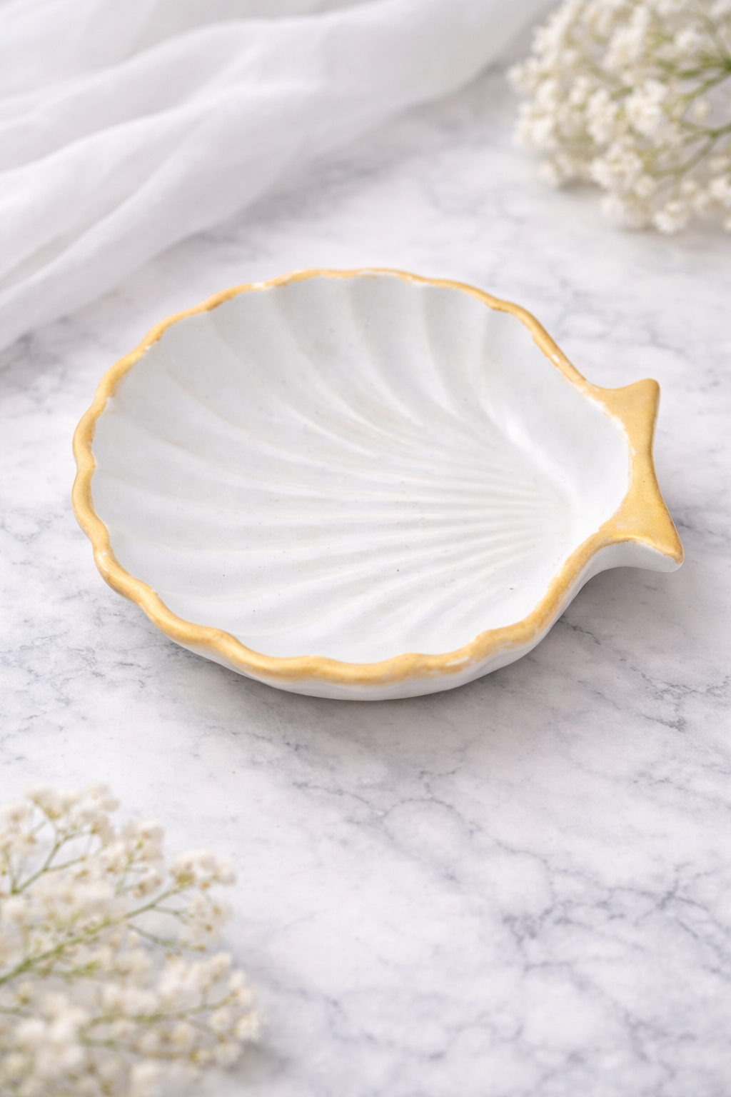 Picture of Handmade Concrete Shell Trinket Dish| Shell Dish |Jewellery/Makeup/Table Organizer | Small Dish|Home Decor |Candle Tray (9.5×9.5cm) House Warming/Return Favour Gift (Gold Line Art Shell)