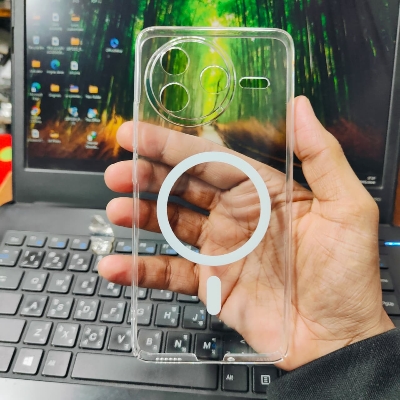 Picture of Xiaomi Poco F7 Pro / Xiaomi Redmi K80 Anti Yellow Magsafe Unique Case For Xiaomi Poco F7 Pro / Xiaomi Redmi K80 Clear Hard Transparent Phone Back Cover case