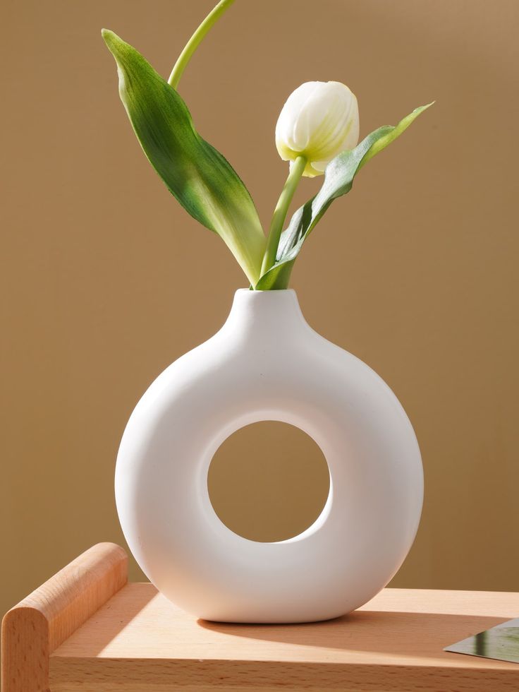Picture of Round Hollow Donut Vase Dry Flowers Pot Arts Decoration for Living Room ,Office, Home