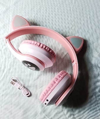 Picture of STN-28 Bluetooth Gaming Cat Headphone With RGB Lighit