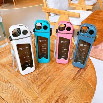 Picture of Trendy Square Plastic Straw Cup for Sports Fitness High-Value Portable Cup with Scale for Couples for Children's Outdoor Tours 350ml