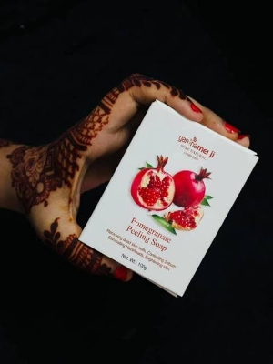Picture of Pomegranate Peeling Soap 100gm