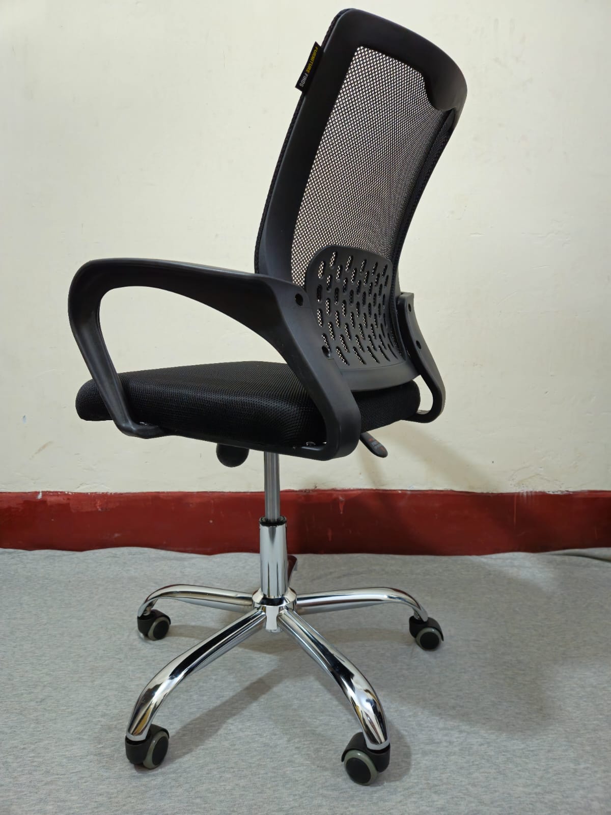 Picture of Furniture Finds Executive Chair FF-EC-001ss (Chaina Mesh 2) Smart Office Executive Chair (Black)