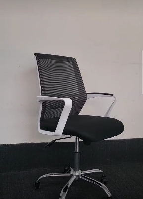 Picture of Furniture Finds Smart Executive Office Chair Black&White (38k) FF-Ec-15ss (Black)