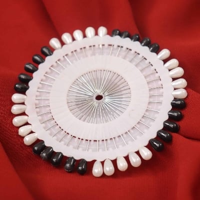 Picture of Black and White Hijab Pin/Brooches for Women 40 Pieces (Multicolor)