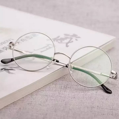 Picture of Round Fashion Sunglass For Women White 