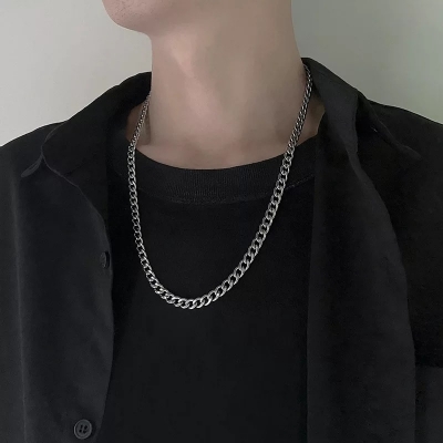Picture of Men Fashion Jewellery Tiktok Curb Necklaces Chain For Men Silver 