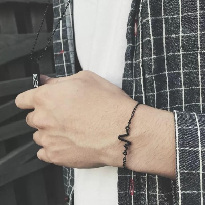 Picture of Heart Bracelet For Men Black Adjustable