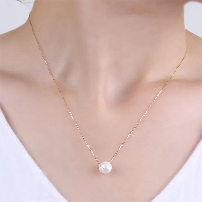 Picture of White Pearl Pendant Necklace for Women Elegant Jewelry Accessory Gold Adjustable
