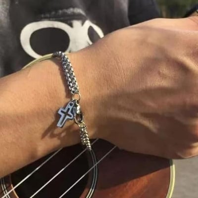 Picture of Stainless Steel Bracelet for Men Silver Adjustable