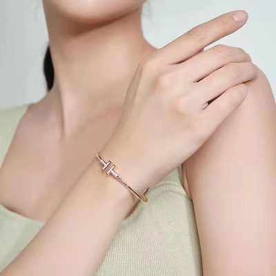 Picture of Women Fashion Roman Style Zircon Crystal Bracelet Bangles For Gifts - Bracelet For Women Gold 