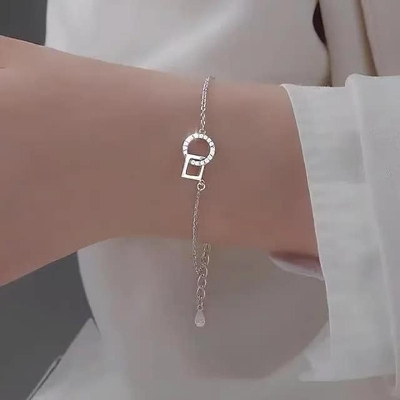 Picture of Trendsetter - Fashion Innovator - Superb Quality - Everyday Wear Bracelet Chain For Women/ Girls - Trend and Needful - Well Inspired & Crafted Silver 