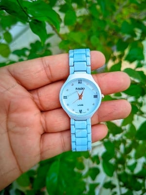 Picture of Stainless Steel Fashionable stainless analogue Hand watches for Women - ঘড়ি White 