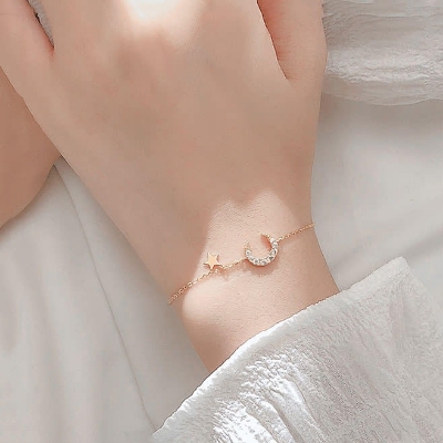 Picture of New Korean Simple Pearl Star Moon Crystal Bracelet  