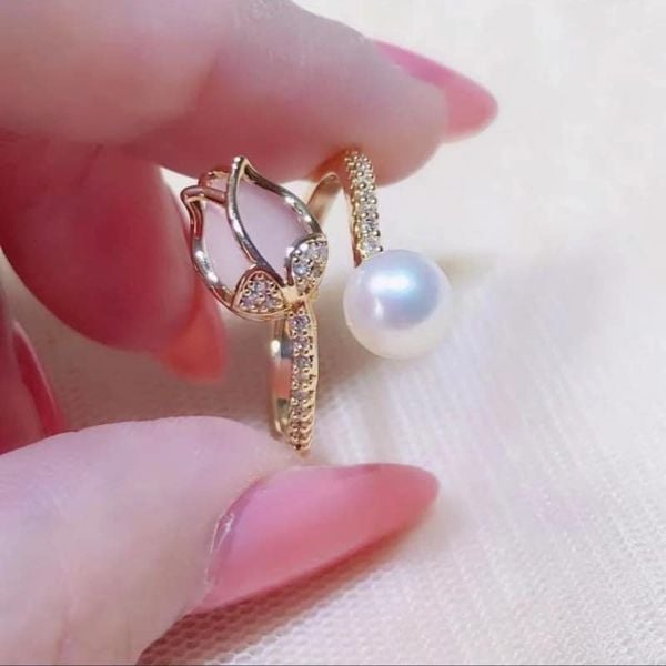 Picture of Pink Tulip Flower Ring  Rings for Teen Girls- Personality Fashion Cat's Eye Stone Tulip Flower Open Ring Gold 