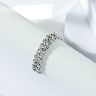 Picture of Trendsetter -Upscale Living -New style Men Cuban Link Chain Bracelet Shiny Rhinestone Inlaid Bangle Jewelry- Inventive Choice -For Men Silver 