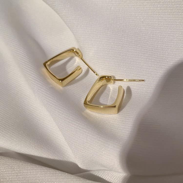 Picture of New Korean Square Rhinestone Earrings For Women Gold Adjustable