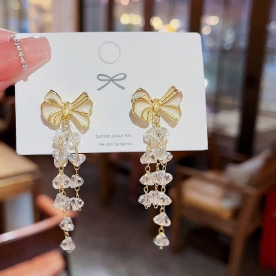Picture of Korean Retro Fashion Earring Long Tassel Earrings Sweet New Design for Women White 