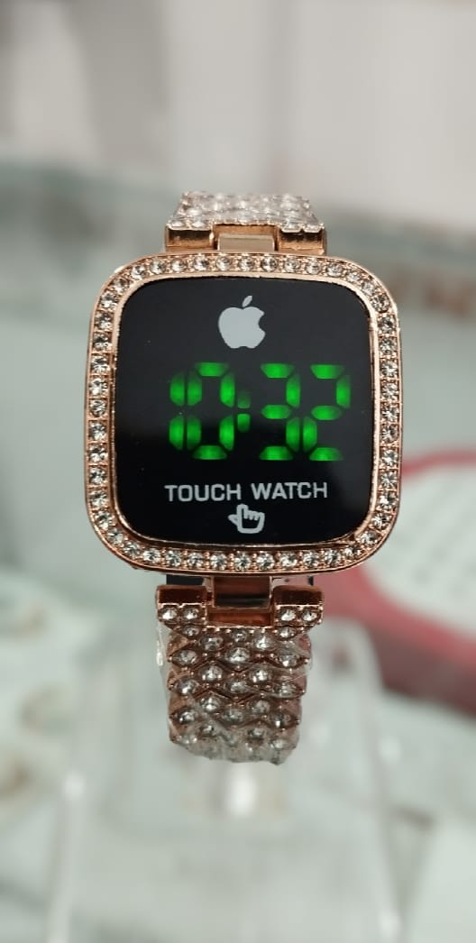 Picture of Stylish & Fashionable Elegant Mirror Quartz Ladies Watch  
