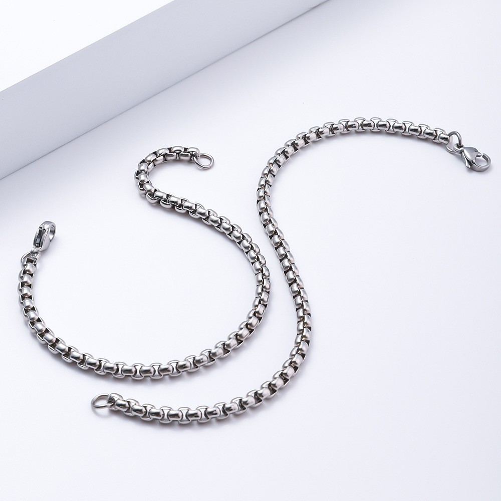 Picture of Silver Unique Bracelet for Men- Bracelet For Men-Chain Bracelet Silver 21 CM