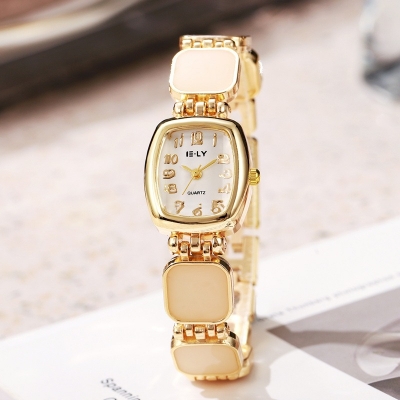 Picture of Luxury Fashion Watch Casual Watch For Women  