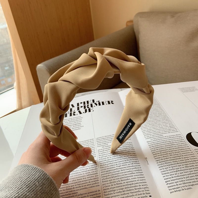 Picture of Korean Style Fashion Women's Hair Hoop Solid Color Pleated Elastic Headband Winter Hairband Hair Ties Hair Accessories Headwear  One size fits all