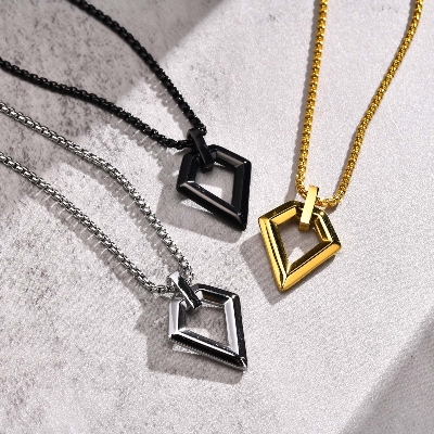 Picture of High Quality New Black Color Chain Locket for Men  