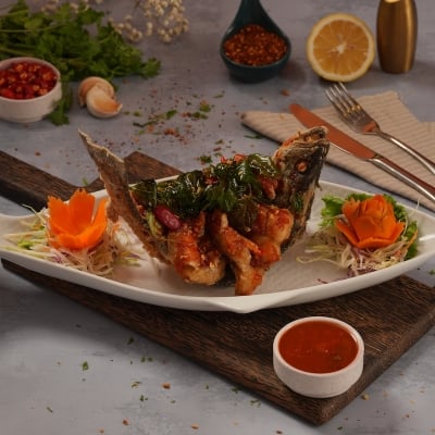 Picture of TE Deep Fried Seabass with 3 Flavor Chilli Sauce  (1:3)