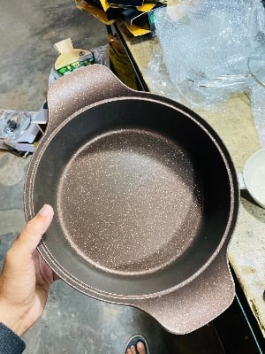 Picture of BD-KOR SHALLOW CASSEROLE (24 CM) With Glass Lid Multicolor