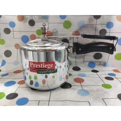 Picture of Prestiege Pressure cooker 2 Litre (INDUCTION) Multicolor
