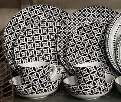 Picture of 24 Pieces Ariane Dinner Set BLACK Design Multicolor
