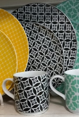 Picture of 24 Pieces Ariane Dinner Set BLACK Design Multicolor
