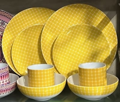 Picture of 24 Pieces Ariane Dinner Set YELLOW Design Multicolor