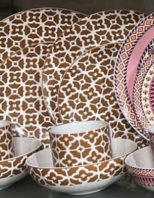 Picture of 24 Pieces Ariane Dinner Set GOLDEN BROWN Design Multicolor