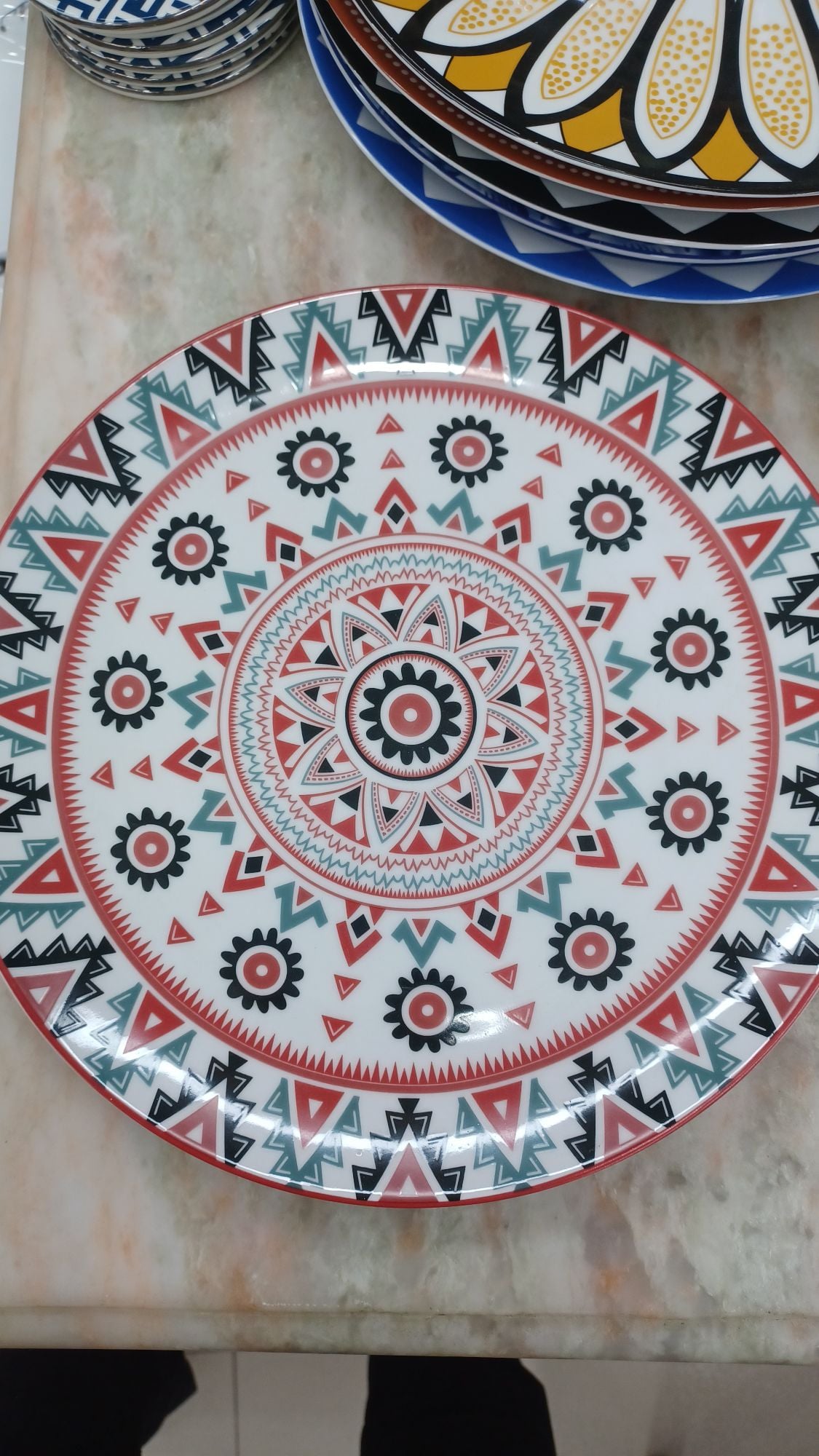 Picture of 24 Pieces Ariane Dinner Set GREEN Design Multicolor