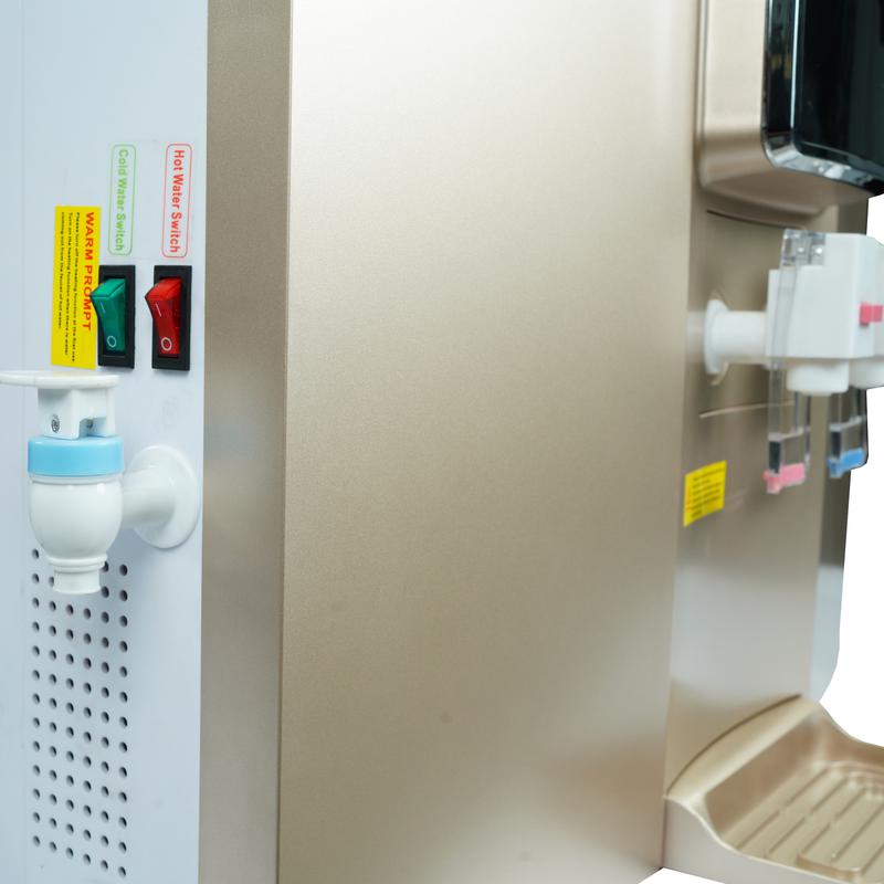Picture of RedSwiss Water Purifier RSWF-02 RO Multicolor