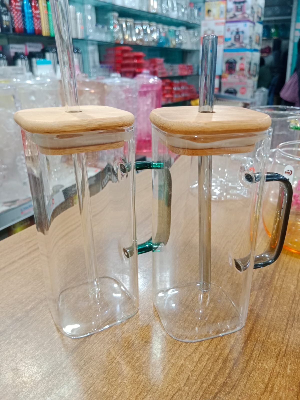 Picture of 1 Plain Glass Jar With Bamboo Lid and Sip Multicolor