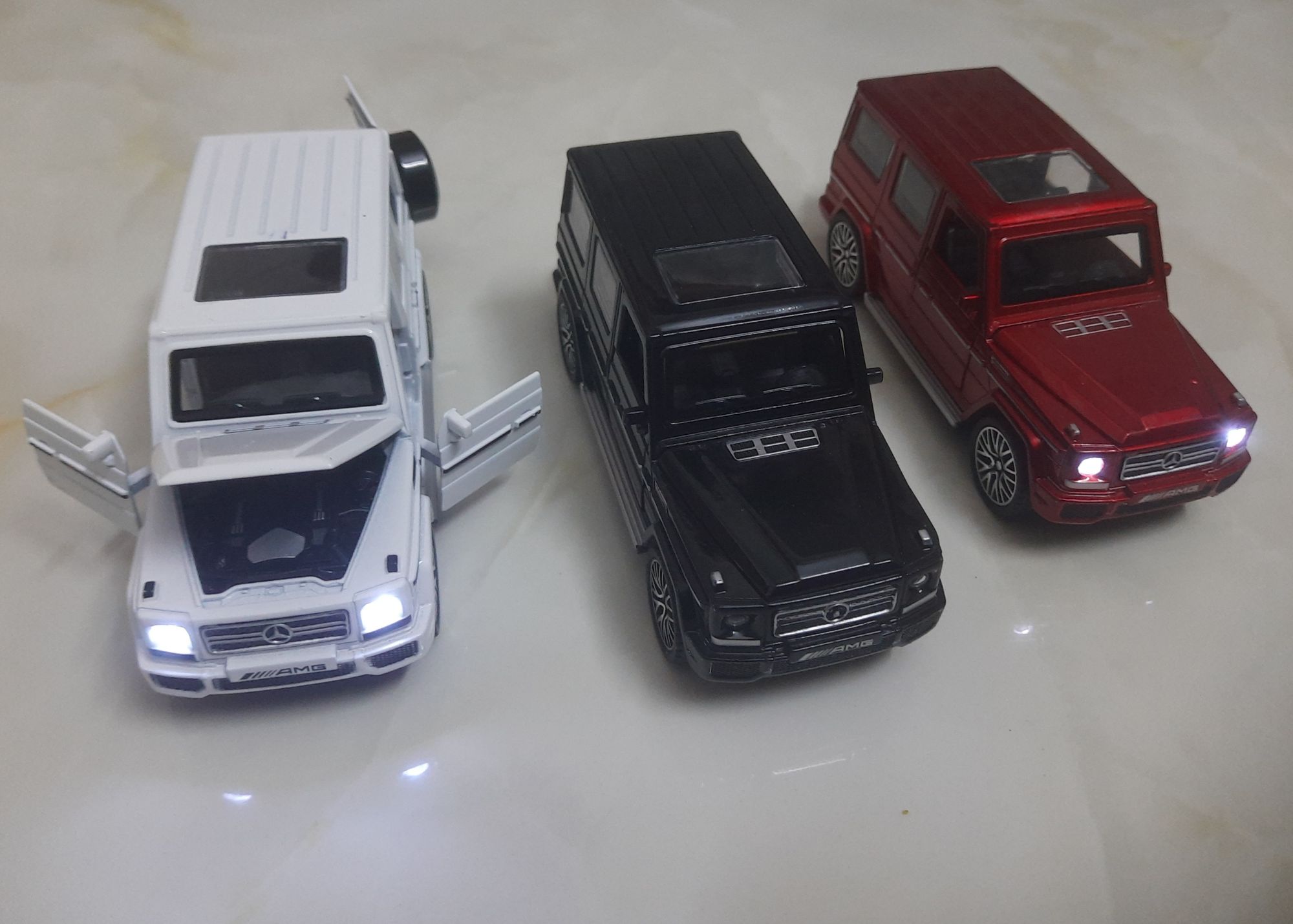 Picture of 1 PC Kids Alloy Die cast Mercedes Benz AMG 1:32 Scale Toy Car MULTICOLOUR Multicolor