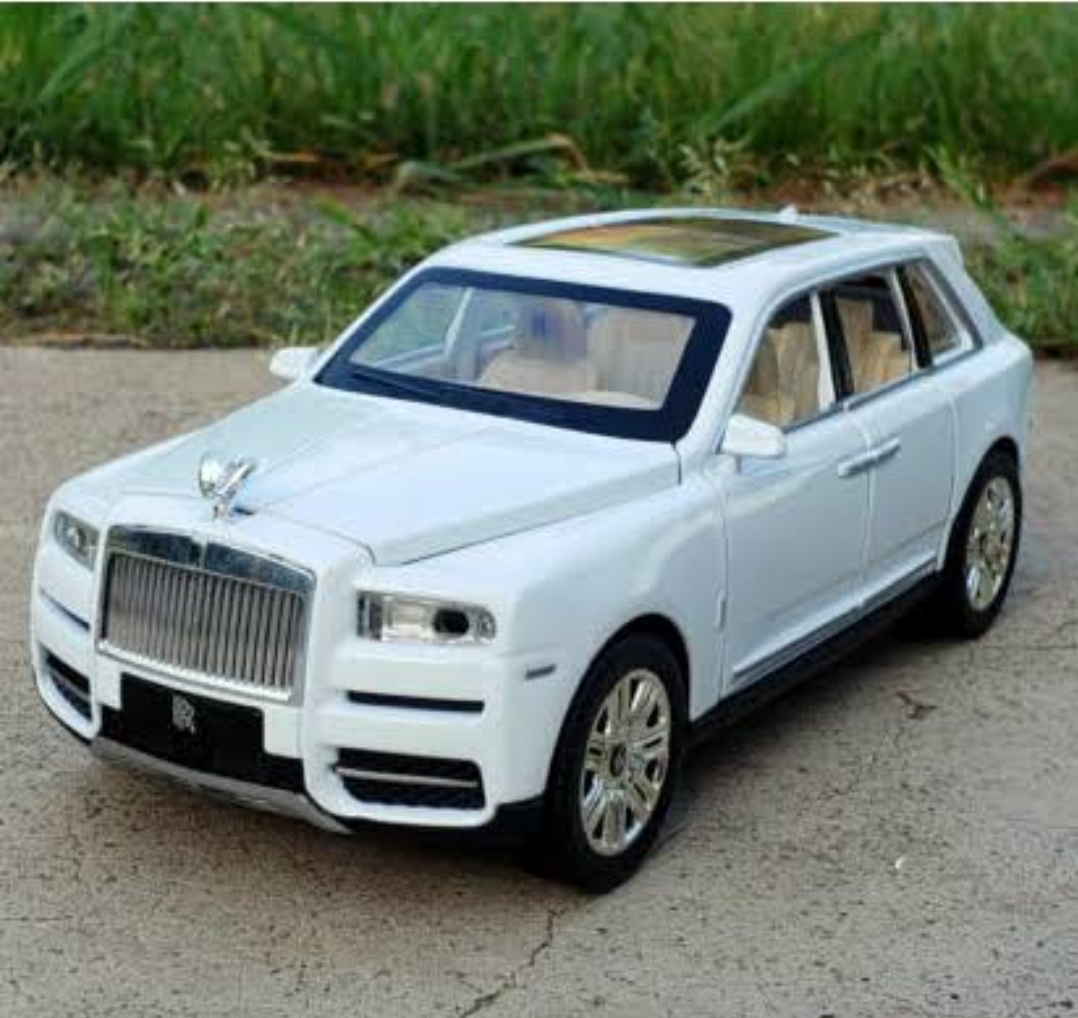 Picture of 1 PC 1:32 Rolls Royce Cullinan Diecast Alloy Car Hybrid Super Premium Model Vehicle Metal Toy Pull back Sound Light Multicolor