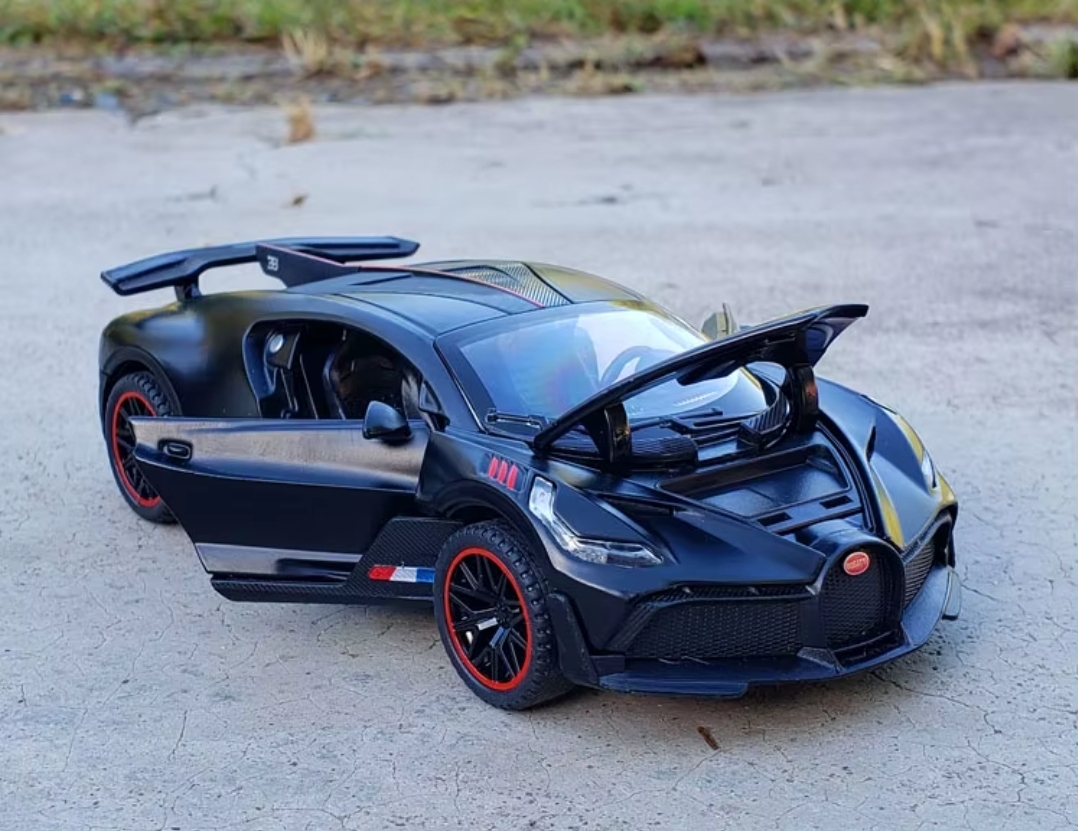 Picture of 1PC Bugatti Divo Diecast Alloy Car 1:32 Vehicles Metal Car Model Car Sound Light Toys For Gift Multicolor