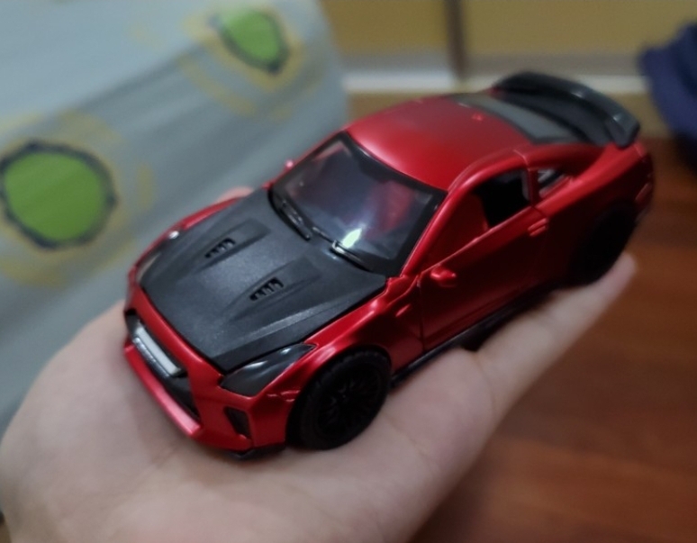 Picture of 1 PC Nissan car 1:36 model children's car model boy mini car simulation toy car metal car Multicolor